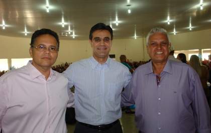 Vice prefeito eleito entrega primeiros pedidos de verba parlamentar
