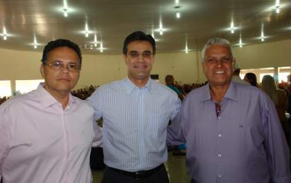 Vice prefeito eleito entrega primeiros pedidos de verba parlamentar