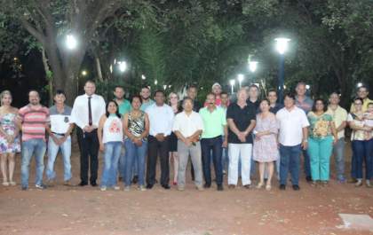 Governo de Andradina realiza inauguração de iluminação do CSU