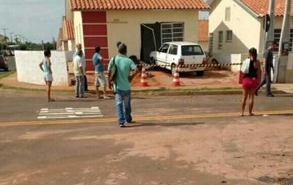 Homem linchado após atropelamento respira com ajuda de aparelhos