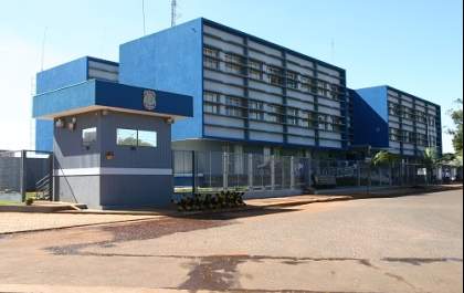 Mulher de 55 anos escondia-se em escola para não ser pega fazendo boca de urna