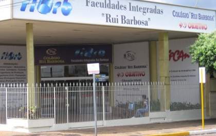 Objetivo faz desafio de “Matemática e Português” para concurso de bolsas