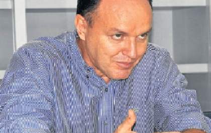 PMDB admite abrir mão da vaga do Senado