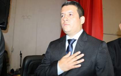 “Tenho direito de votar contrario”, diz Giovani ao não votar no Tião Japonês