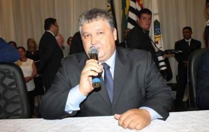 Tião Japonês é presidente da Câmara de Castilho sem o voto do vereador “Geovani”