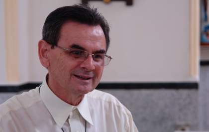 Situação financeira faz Pe Sebastião fazer apelo aos católicos