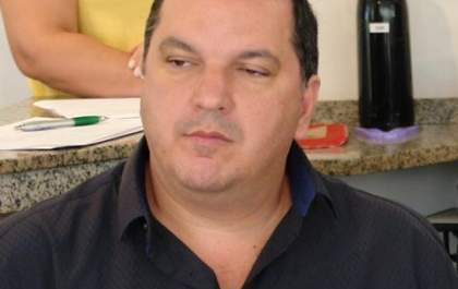 Emanuel promete mudar assessoria em duas semanas