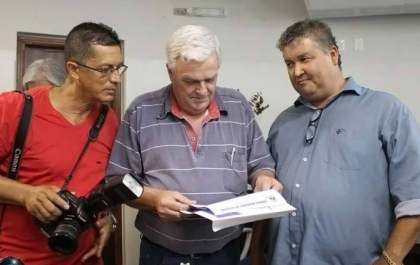 Tião Japonês solicita apoio do deputado Mentor para produção de livro