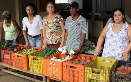 A Primeira Dama Sueli Pimentel e a equipe do CRAS reinicia o atendimento a população em Murutinga do Sul