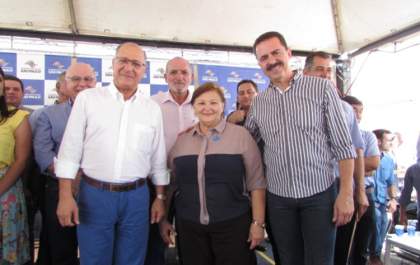 Prefeita Fátima Nascimento pede mais de R$ 3 milhões a governador Alckmin