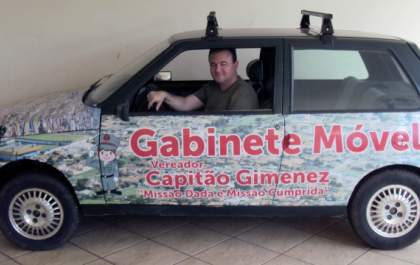 Capitão Gimenez inicia atendimento com o Gabinete Móvel