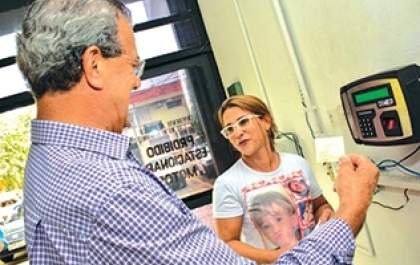 Dilador vai bater ponto como servidor