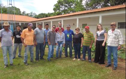 Prefeita Fátima Nascimento visita setores da área rural