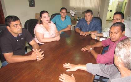 Secretária de Saúde é sabatinada por vereadores na Câmara