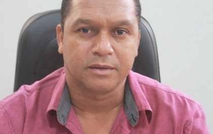 Ailton quer saber quando vão melhorar o departamento de transportes
