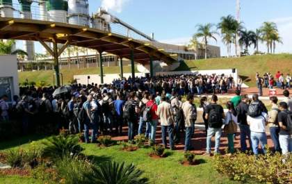 Sindicatos convidam trabalhadores da Eldorado para manifestação de sábado