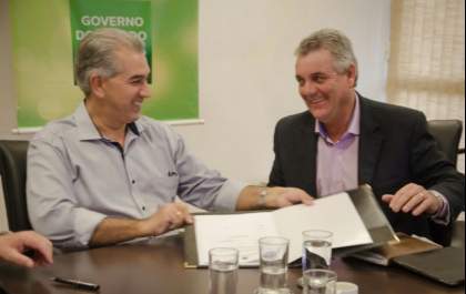 Reinaldo repassa patrulha mecanizada para Três Lagoas em audiência com prefeito