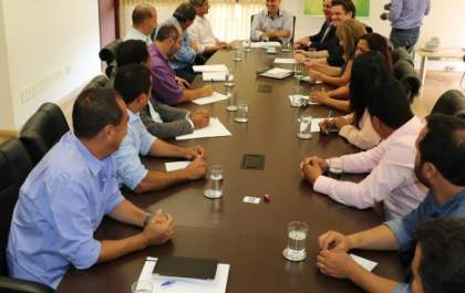 Prefeito e vereadores de Três Lagoas comemoram conquistas junto ao Governo