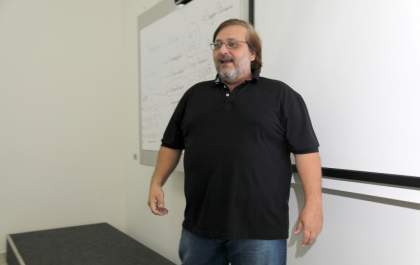 CEA “importa” professor de redação que é destaque na região de Araçatuba