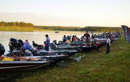 3° Campeonato Esportivo de Pesca ao Tucunaré faz sucesso em Sud Mennucci
