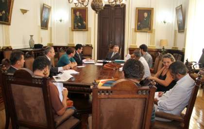 Secretário da Justiça recebe representantes do Itesp e do MST