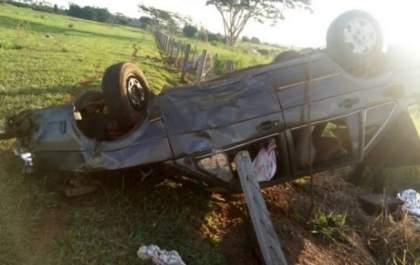 Mulher morre após capotamento em Palmeira d´Oeste