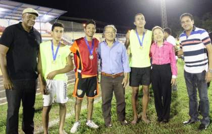 Tamiko participa da abertura dos campeonatos sub-11 e sub-13