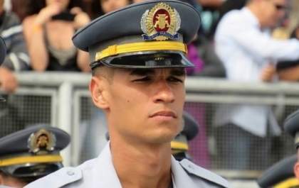 Jovem de Castilho e o mais novo sargento da Polícia Militar