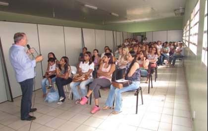 CIS celebra dia mundial do Autismo com palestra
