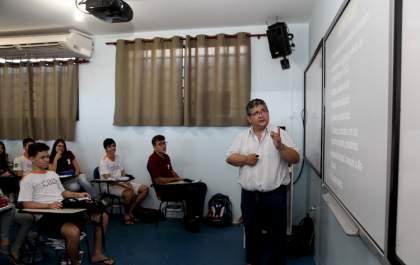 Educador CEA: Rogério Yamamoto, um professor apaixonado por sua profissão