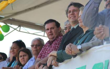 Eduardo Rocha participa do desfile cívico de 7 de setembro em Bataguassu