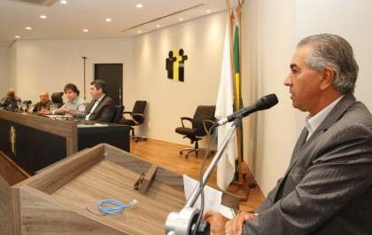 Governador e prefeitos querem conclusão de obras paradas em MS