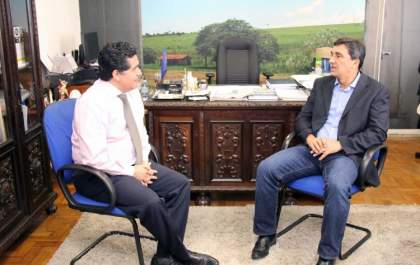 Prefeito de Promissão visita sede do Itesp