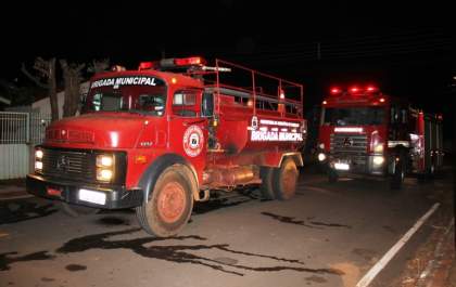 Casa de enfermeira pega fogo em Castilho