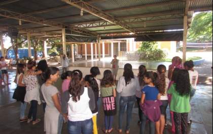 Escola da Família promove “Caminhada com Arte”