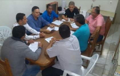 Câmara debate projeto de iluminação pública com comércio