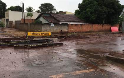 Prefeita Fátima resolve problema das inundações e nova galeria passa no teste