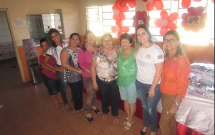 Forró das mães na 3ª Idade tem brindes, presentes e forró