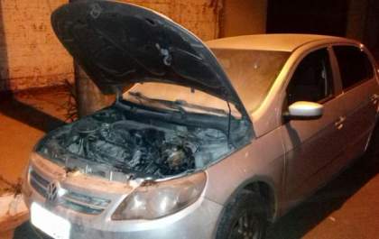 Tio e sobrinho escapam da morte: Gol pegou fogo em Castilho