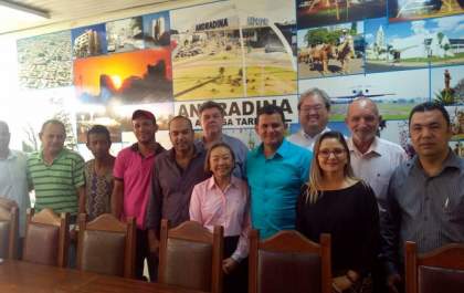 Governo de Andradina libera pagamento de auxílio-transporte para 343 alunos na segunda
