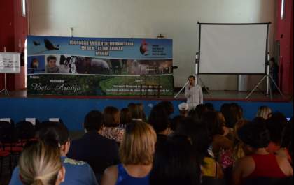 Mais de 200 professores participam de curso de Educação Ambiental Humanitária