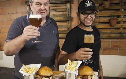 Harmonia: Aroeira & Original Burger