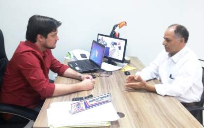 Pelo menos até o final do ano, secretários de Guerreiro devem ter emprego garantido