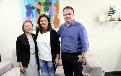 Tamiko recebe visita de nova médica do Programa Mais Médicos