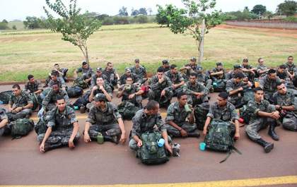 Dia de acampamento e treinamento do Tiro de Guerra de Andradina reforçam o compromisso militar