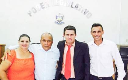 Mãe e filho são vereadores que atuam na política local desde a década de 90