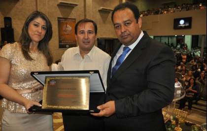 Gilmar Garcia entrega Moção ao pastor Leidir Ribeiro