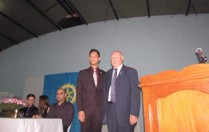 Prefeita Fátima prestigia posse da nova diretoria do Rotary