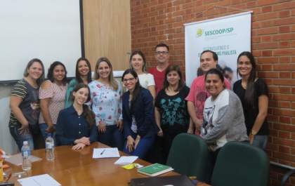 Colaboradores da Unimed Andradina passam por treinamento