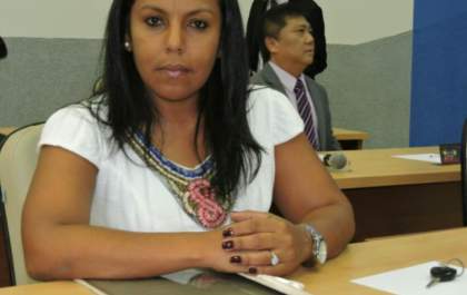 Após sofrer uma hemorragia subaracnóidea, Sirlene da saúde apresenta melhoras